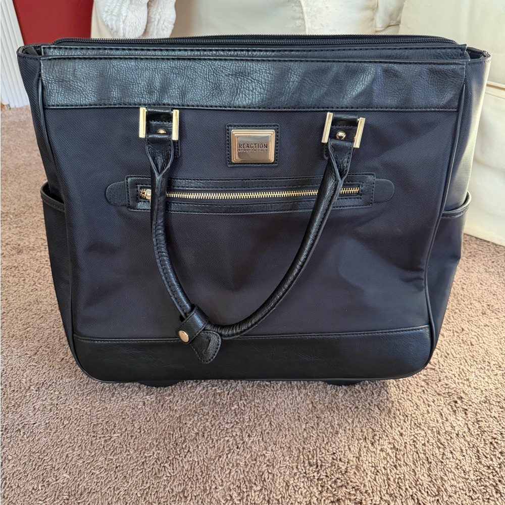 Kenneth Cole Reaction Black Leather Wheeled Brief Case/Lap Top Bag